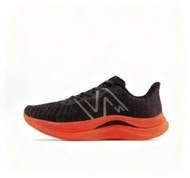 New Balance FuelCell Propel v4 跑步鞋