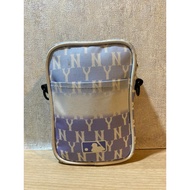 MLB Men's Sling Bag Good