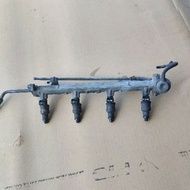 FUEL INJECTOR WITH FUEL RAIL 4G93 (ORIGINAL USED)