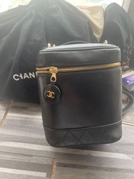 最後減減減 Chanel vintage bucket bag cc gold classic black vanity case 水桶 化妝袋 中古 羊皮