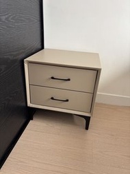 簡約雙抽屜床頭櫃