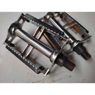 BMX pedal*