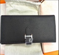 全新H銀扣 長銀包 黑色 皮革10格錢包🤪Herme經典Bearn長興款百搭易襯！black colour leather long wallet🎀accessory男女都啱用！買嚟粗用 影相打卡 抵