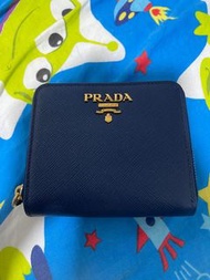 Prada 銀包