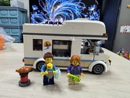 已砌 LEGO City 60283 露營車連人仔