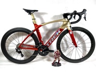 正品廠貨Trek Madone崔克馬東碳纖維公路車架 carbon road bike frameset 全車搭配shimano 105 r7000套件 碳纖維輪組
