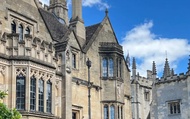 Oxford University & Bicester Village Full-Day Private Tour
