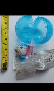 多啦a夢扭蛋