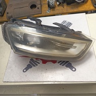Audi Q3 2015 front right headlamp used