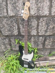 FENDER SQUIER JAZZ BASS Made In Indonesia