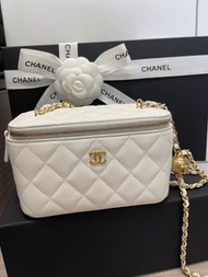 Chanel 白色金球 長盒子