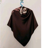 Preloved - Tudung Bawal Satin Dual Colour Brown/Nude (105 cm x 105 cm)