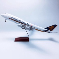 Singapore Airlines (SIA, SQ) Boeing B747-400 Model (1:150) [Model Length: 47cm] [Landing Gears & Whe