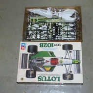TAMIYA 雙星廠 田宮模型車 Lotus 102B 模型 全新未砌 Made in Japan 1/24 盒底有膠紙漬 水貼有黃及有漬