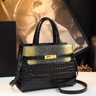 กระเป๋าสุภาพสตรี DRCO Wedding Red Large Capacity Luxury Kelly Bag กระเป๋าสะพายไหล่หนังวัวสำหรับงานแต