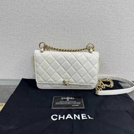 CHANEL 白金珍珠woc鏈條肩背斜背包 19*12*4 97新配件塵袋保卡