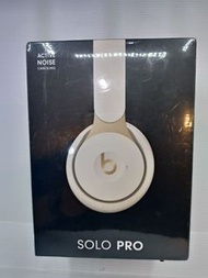 Beats Solo Pro (全新)