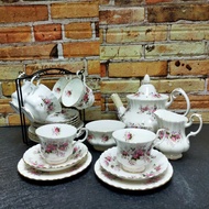 Royal Albert Lavender Rose Tea Set for 6 [Set A]