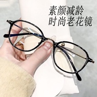 Reading glasses--Ultra Light Small Round Frame Fashion Tortoiseshell Small Frame Showing Face Small 