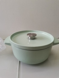 KitchenAid 鑄鐵鍋 22cm