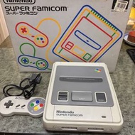 超級任天堂主機