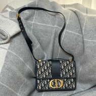 DIOR 30 Montaigne斜背包