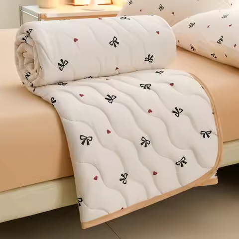 Bow Print Cooling Summer Blanket Lightweight Air Conditioner Quilt Machine Washable Thin Quilted Duv