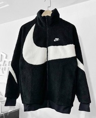 Nike Big Swoosh 雙面羊羔毛外套
