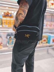 全新 Arcteryx Mantis 2.5 黑金綠 防水斜背/腰包 男女適用