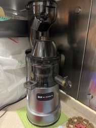 Nontaus 慢磨榨汁機blender （榨冰生果雪糕、榨果汁）