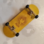 BOLLIE - 32mm Raw Elephant Complete Wooden Fingerboard