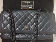 chanel flat shoulder bag(so black)