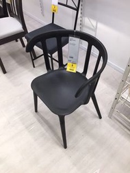 $700=2張櫈🪑(原價$1198) IKEA PS 2012 扶手椅，黑色椅子🪑 木塑混合材料制成，設計師Marcus Arvonen🧑‍🎨 辦公室/家居家俬，宜家家俬，設計感 品味家具 Desig