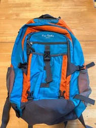 行山背包 Pierre Cardin