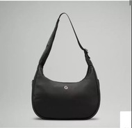 Lululemon胸下包
