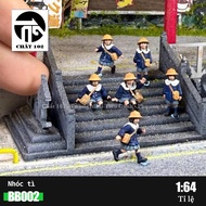 WHAT CHILD 1/64 Figure