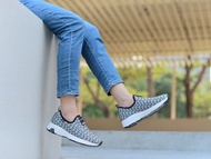 MIT 【一片式布面輕量運動鞋-女款藍黃】運動鞋 休閒鞋 直套 透氣