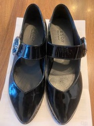 Mary janes 牛漆皮，黑色 24cm 台灣品牌 aesop shoes