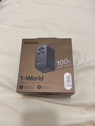 momax 1-World 100w GaN tech旅行轉插器