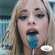 Camila Cabello's handwritten signature (12x12cm) has certification