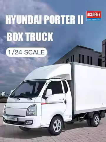 Academy Assembled Car Model Kit 15145 Modern Box Minivan 1/24