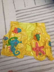小童初學救生衣背心充氣