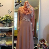 Baju pengantin lelaki dan perempuan