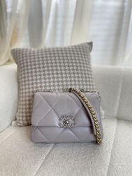 Chanel 19 bag❣️二手 銀灰色 銀扣