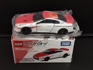 Takara Tomy 新幹線變形機器人 Nissan GT-R