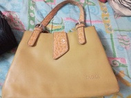 (+🎁)SACHA Leather Handbag