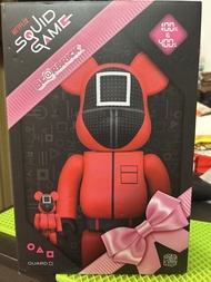 BE@RBRICK 魷魚遊戲 方形衛兵 100% & 400% bearbrick