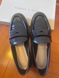 Charles & Keith 黑色厚底樂福鞋 36碼
