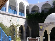 新巴達酒店 (Hotel Sindbad)