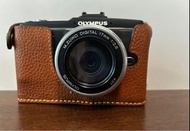 Olympus PEN E-P2 m4/3 with lens and leather case CCD Leica